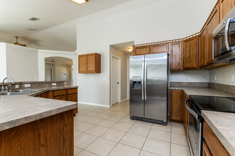 2,645/Mo, 9615 Saragossa St Clermont, FL 34711 Kitchen View