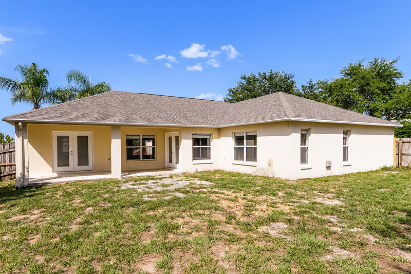 2,645/Mo, 9615 Saragossa St Clermont, FL 34711 Rear View