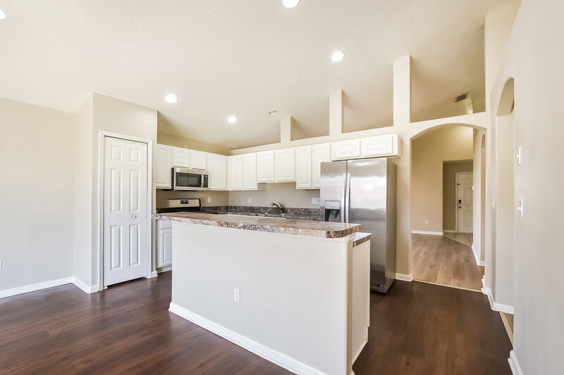 2,230/Mo, 2856 Snowy Owl Ct Lake Mary, FL 32746 Kitchen View