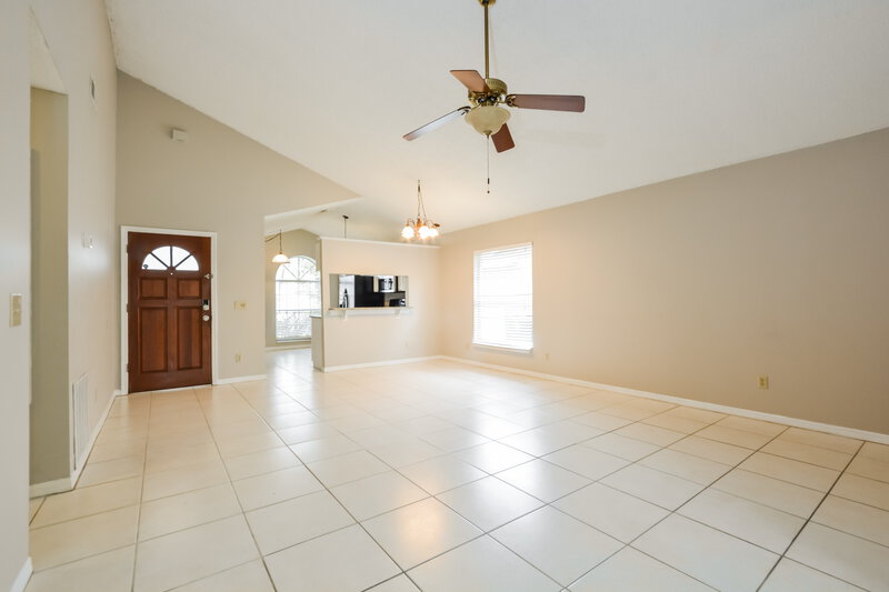 2,100/Mo, 1014 Gotwalt Dr Oviedo, FL 32765 Living Room View