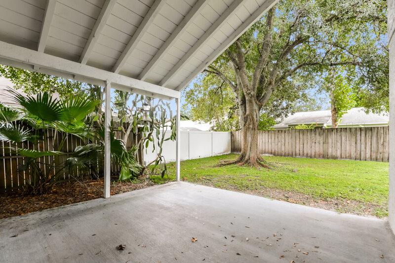 2,100/Mo, 1014 Gotwalt Dr Oviedo, FL 32765 Covered Patio View