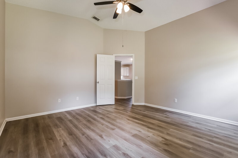 2,325/Mo, 1912 Windsor Oak Dr Apopka, FL 32703 Main Bedroom View