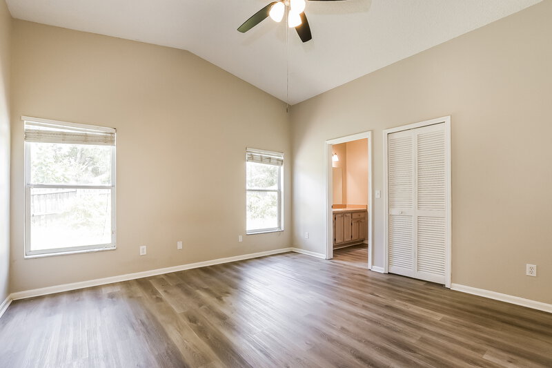 2,325/Mo, 1912 Windsor Oak Dr Apopka, FL 32703 Main Bedroom View 2