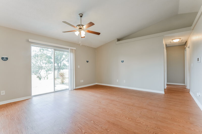 1,965/Mo, 11832 Foxglove Dr Clermont, FL 34711 Living Room View