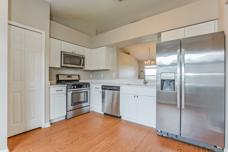 1,965/Mo, 11832 Foxglove Dr Clermont, FL 34711 Kitchen View