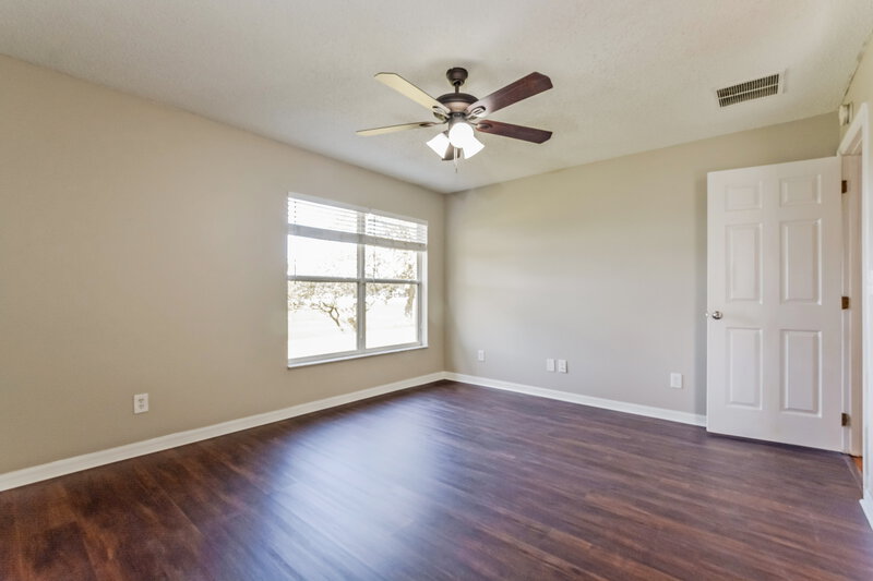 1,965/Mo, 11832 Foxglove Dr Clermont, FL 34711 Main Bedroom View