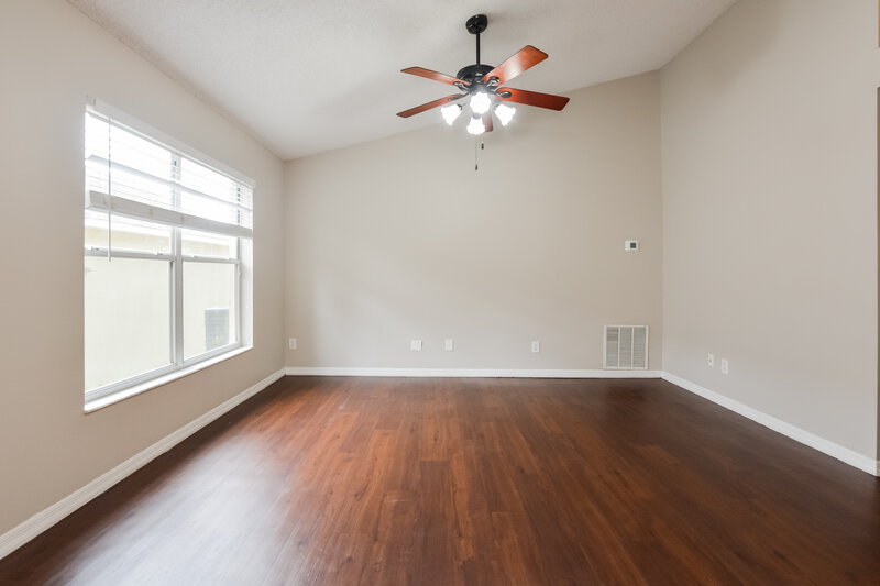 2,045/Mo, 40 N Cervidae Dr Apopka, FL 32703 Sitting Room View