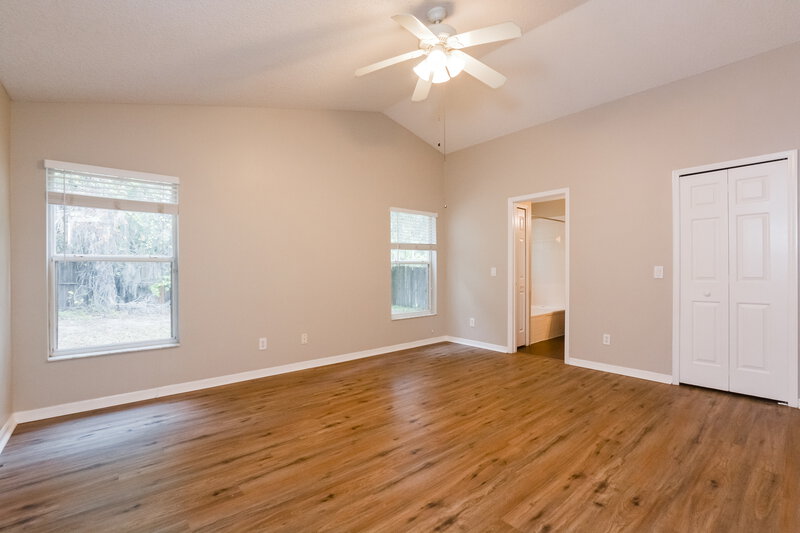 2,045/Mo, 40 N Cervidae Dr Apopka, FL 32703 Main Bedroom View