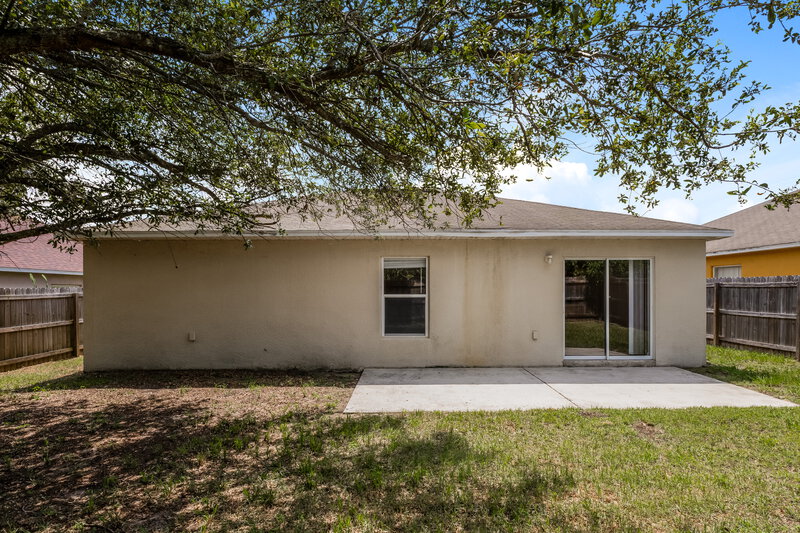 1,830/Mo, 512 Ronshelle Ave Haines City, FL 33844 Rear View 2