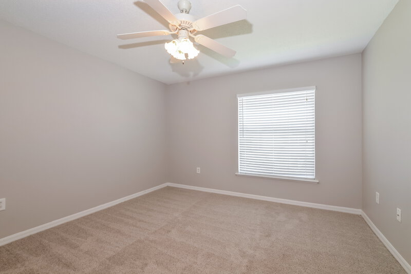 2,055/Mo, 3667 Queens Cove Blvd Winter Haven, FL 33880 Bedroom View 2