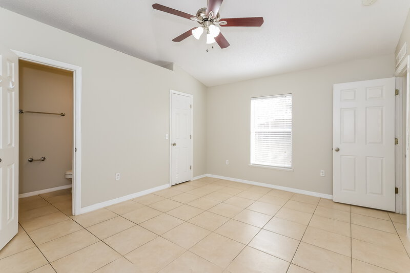 1,795/Mo, 235 Lobelia Dr Davenport, FL 33837 Main Bedroom View