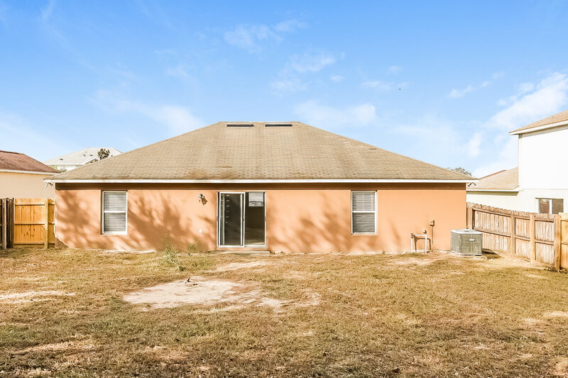 1,795/Mo, 235 Lobelia Dr Davenport, FL 33837 Rear View