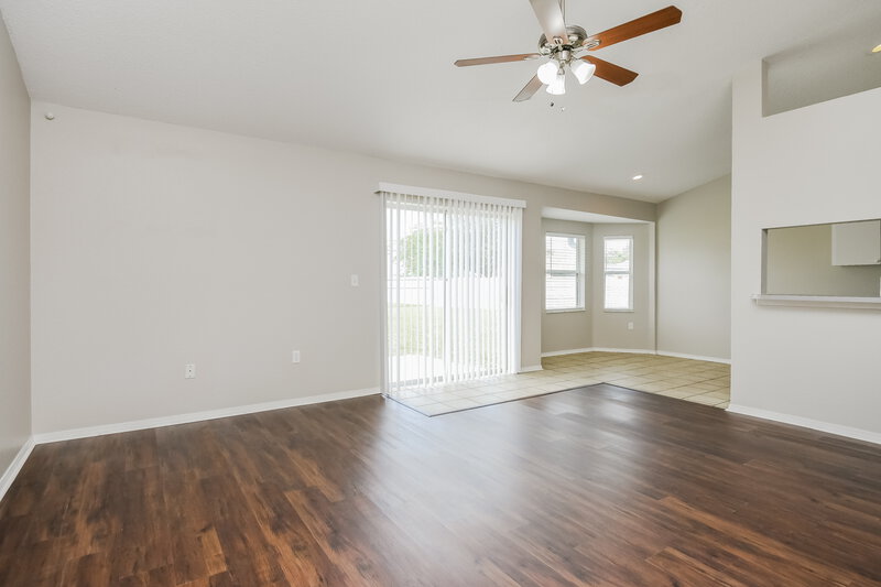 2,000/Mo, 600 Willet Cir Auburndale, FL 33823 Living Room View