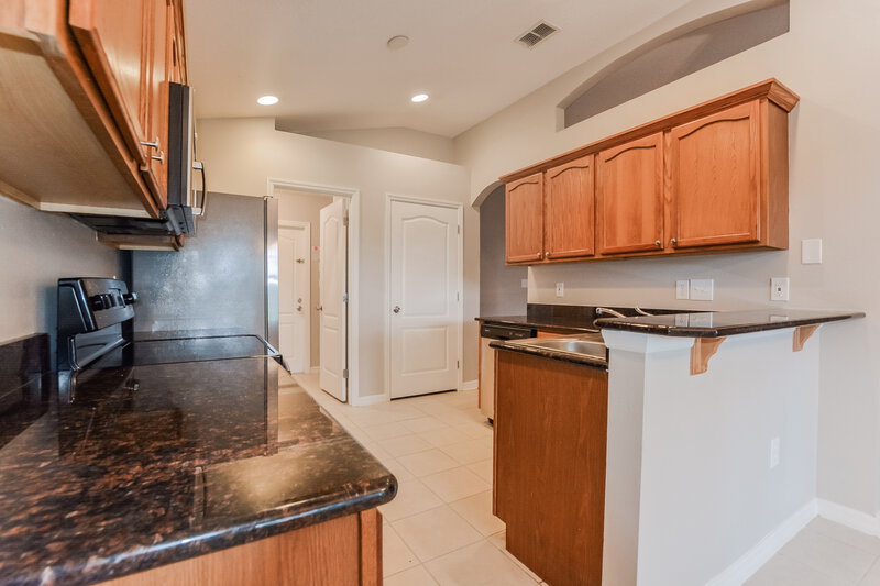 2,065/Mo, 2782 Boardwalk Way Tavares, FL 32778 Kitchen View