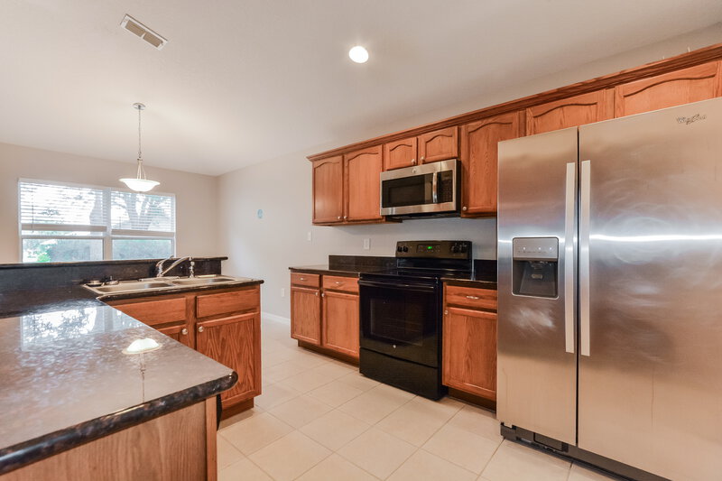 2,065/Mo, 2782 Boardwalk Way Tavares, FL 32778 Kitchen View 2