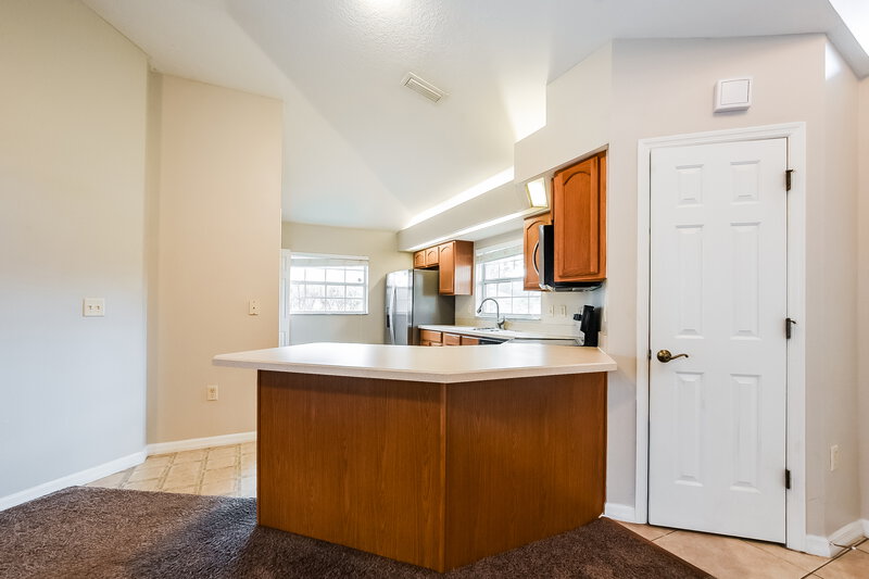 1,920/Mo, 4461 Treasure Cay Rd Tavares, FL 32778 Kitchen View 2