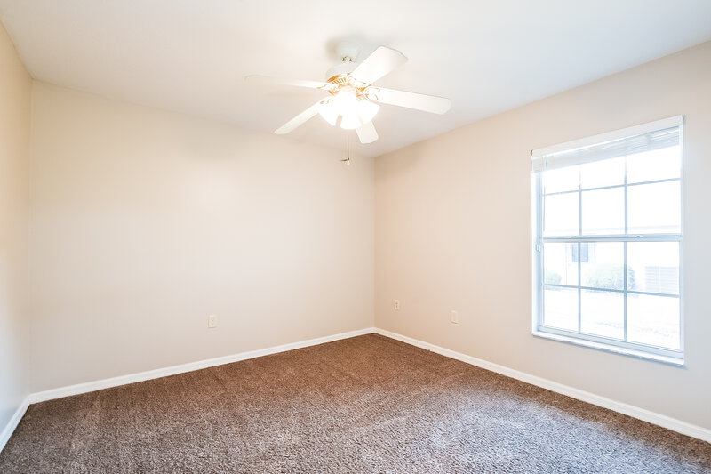 1,920/Mo, 4461 Treasure Cay Rd Tavares, FL 32778 Bedroom View