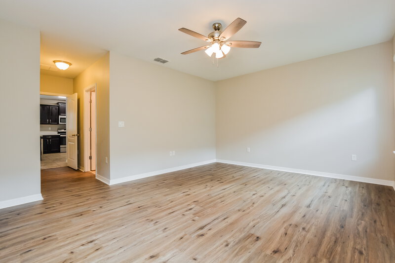 1,865/Mo, 3728 Umbrella Ct Tavares, FL 32778 Main Bedroom View 2