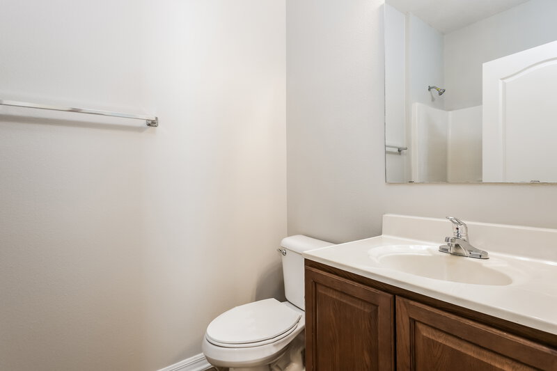 2,035/Mo, 3766 Fieldstone Cir Winter Haven, FL 33881 Bathroom View