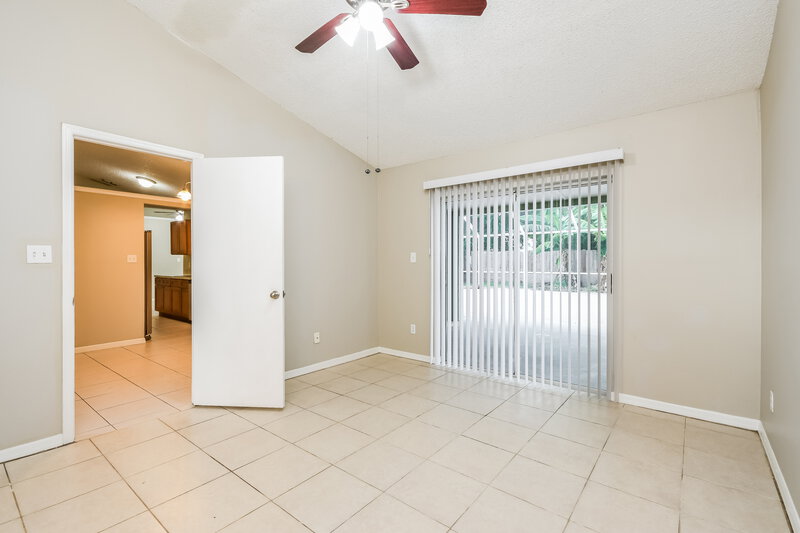 1,995/Mo, 85 Blackberry Creek Dr Saint Cloud, FL 34769 Main Bedroom View