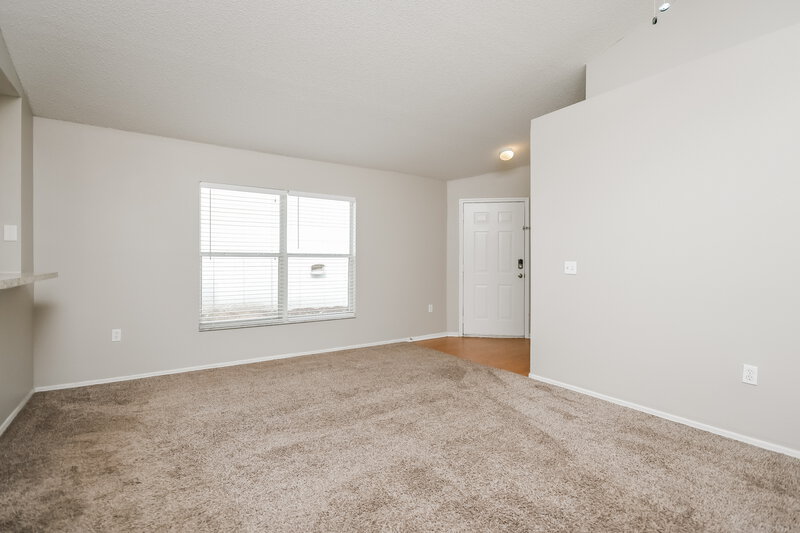 1,805/Mo, 213 Nicholson Dr Davenport, FL 33837 Living Room View