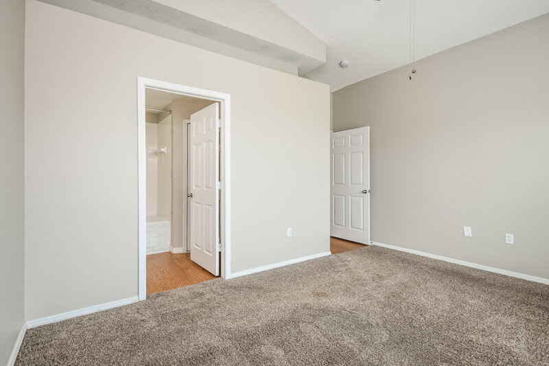 1,805/Mo, 213 Nicholson Dr Davenport, FL 33837 Main Bedroom View 2