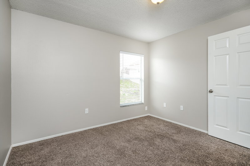 1,805/Mo, 213 Nicholson Dr Davenport, FL 33837 Bedroom View 2