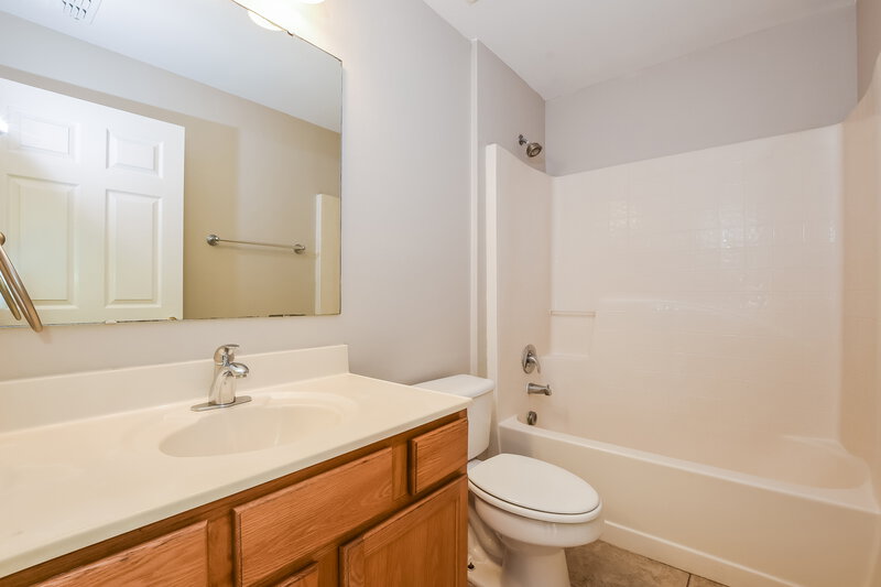 2,215/Mo, 1434 Welch Ridge Ter Apopka, FL 32712 Bathroom View