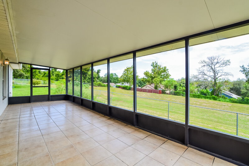 3,570/Mo, 1952 Southern Oak Loop Minneola, FL 34715 Sun Room View