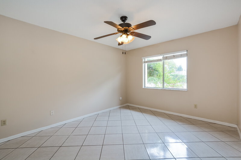 2,180/Mo, 2726 Carlisle Ave Orlando, FL 32826 Main Bedroom View