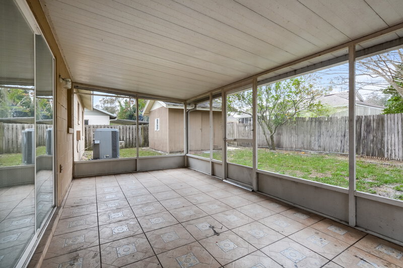 2,180/Mo, 2726 Carlisle Ave Orlando, FL 32826 Screen Porch View