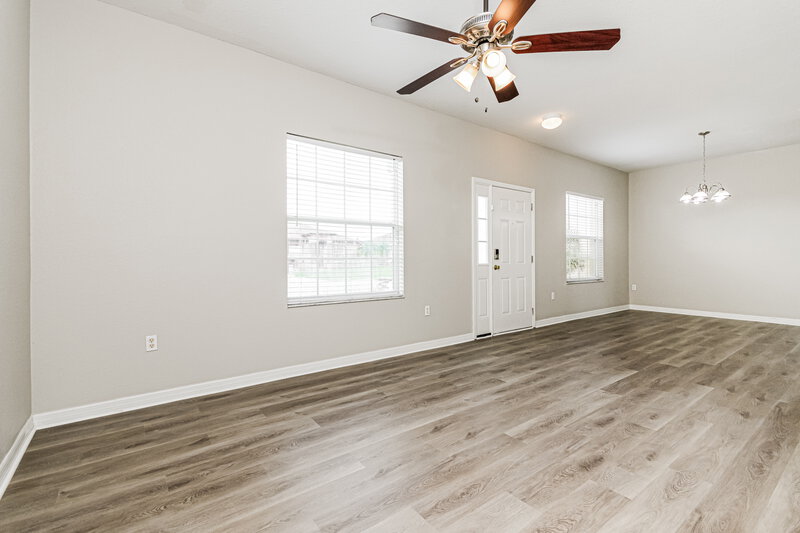 2,920/Mo, 292 Cloverdale Rd Winter Haven, FL 33884 Living Room View