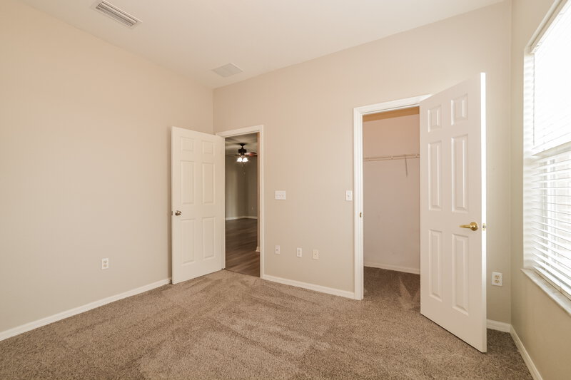1,855/Mo, 292 Cloverdale Rd Winter Haven, FL 33884 Bedroom View