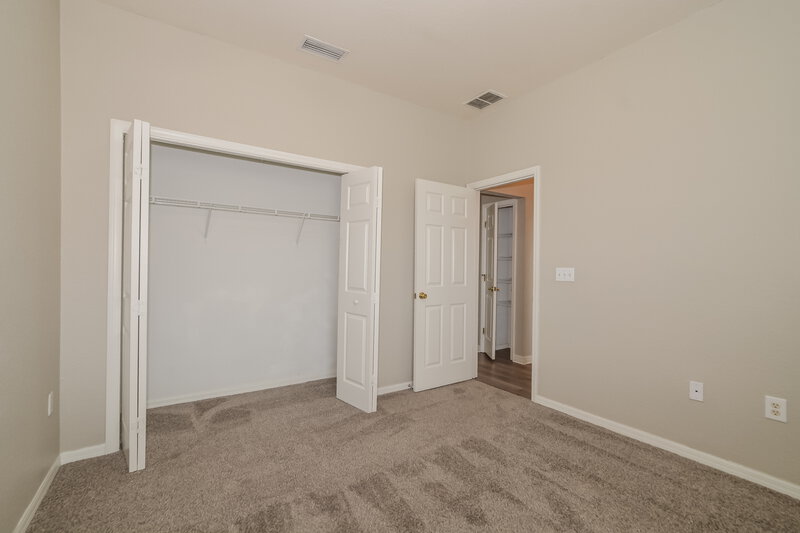 1,855/Mo, 292 Cloverdale Rd Winter Haven, FL 33884 Bedroom View 3