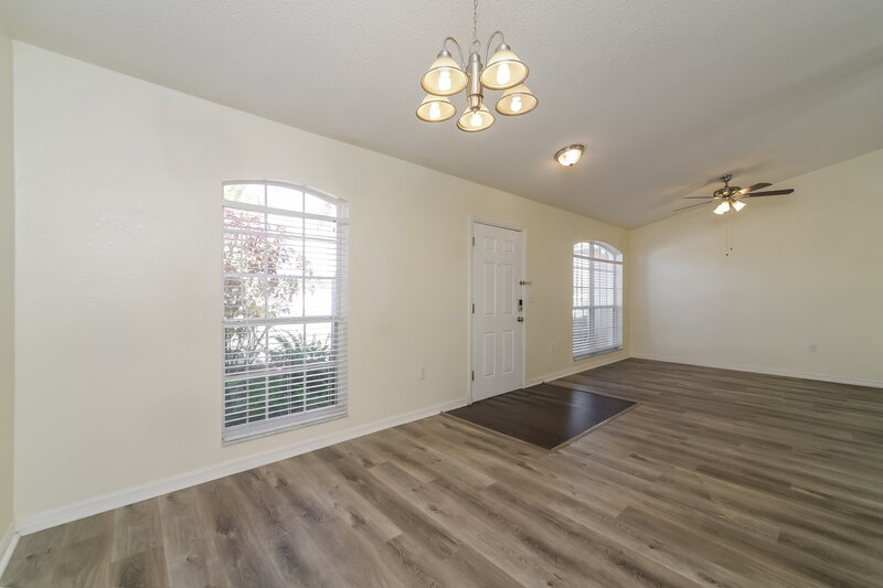 1,860/Mo, 7172 Summit Dr Winter Haven, FL 33884 Dining Room View