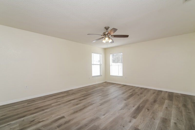 1,860/Mo, 7172 Summit Dr Winter Haven, FL 33884 Main Bedroom View