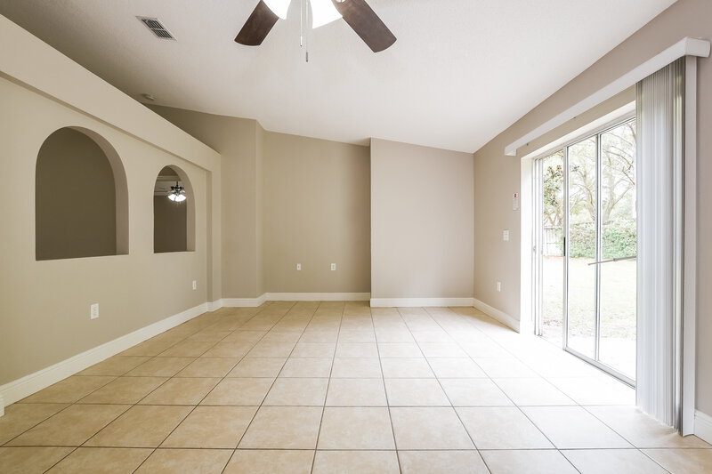 2,440/Mo, 4537 Willamette Cir Orlando, FL 32826 Living Room View