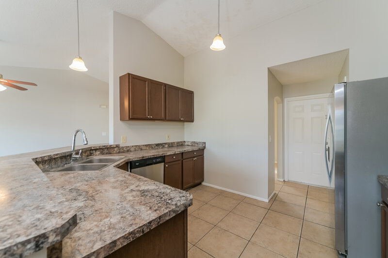 2,125/Mo, 1015 Elizabeth Ridge Ct Kissimmee, FL 34747 Kitchen View