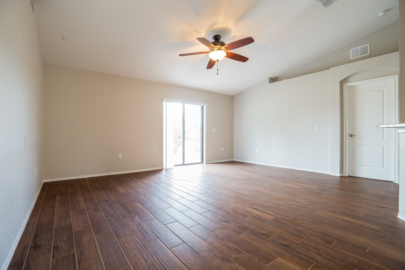 1,865/Mo, 791 Auburn Preserve Blvd Auburndale, FL 33823 Family Room View