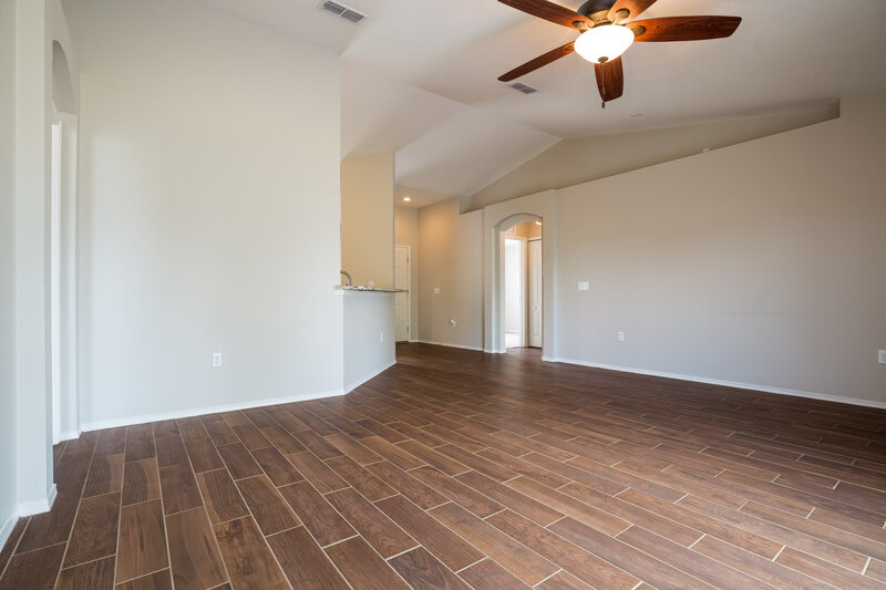 1,865/Mo, 791 Auburn Preserve Blvd Auburndale, FL 33823 Family Room View 3