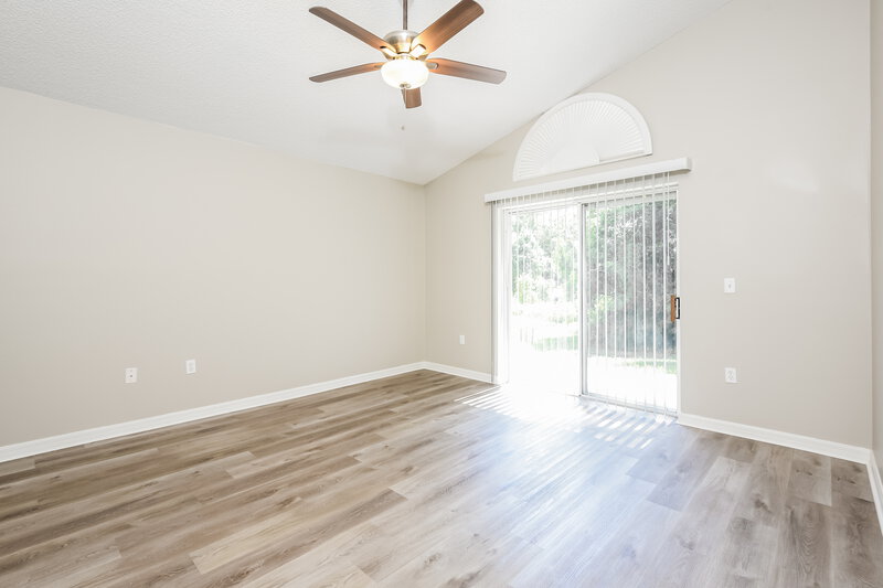 2,190/Mo, 820 Charingstone Ct Apopka, FL 32712 Main Bedroom View
