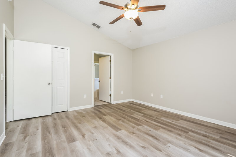 2,190/Mo, 820 Charingstone Ct Apopka, FL 32712 Main Bedroom View 2