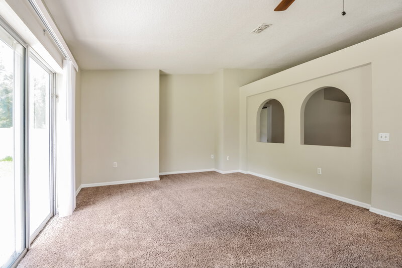 2,080/Mo, 2437 Palmetto Ridge Cir Apopka, FL 32712 Family Room View 2