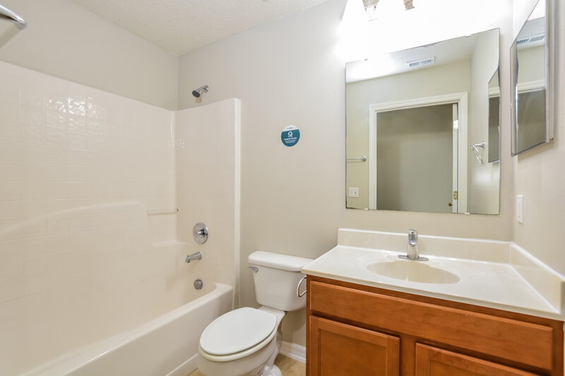 2,080/Mo, 2437 Palmetto Ridge Cir Apopka, FL 32712 Bathroom View