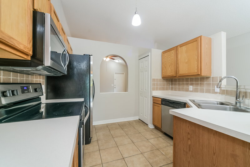 1,645/Mo, 3119 Whispering Trails St Winter Haven, FL 33884 Kitchen View