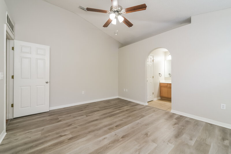 1,645/Mo, 3119 Whispering Trails St Winter Haven, FL 33884 Main Bedroom View 2