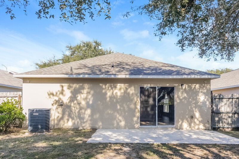 1,645/Mo, 3119 Whispering Trails St Winter Haven, FL 33884 Rear View