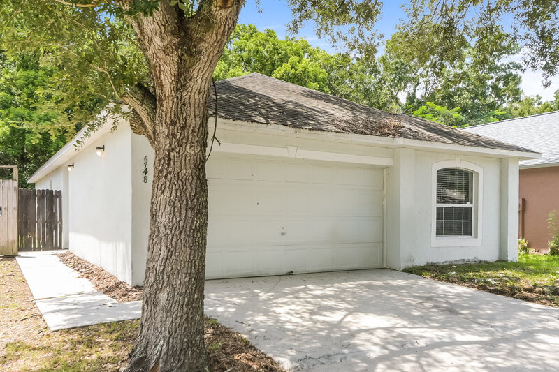 2,065/Mo, 6748 Ebans Bnd Orlando, FL 32807 Front View