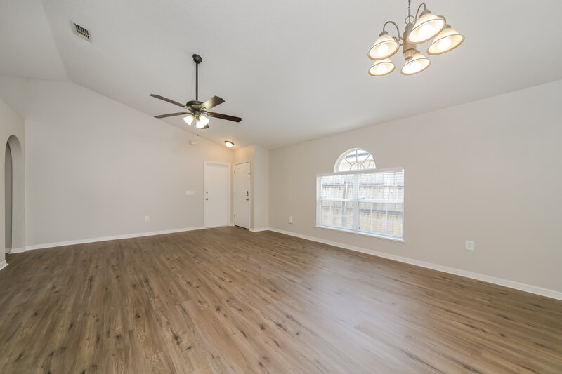 2,065/Mo, 6748 Ebans Bnd Orlando, FL 32807 Dining Room View
