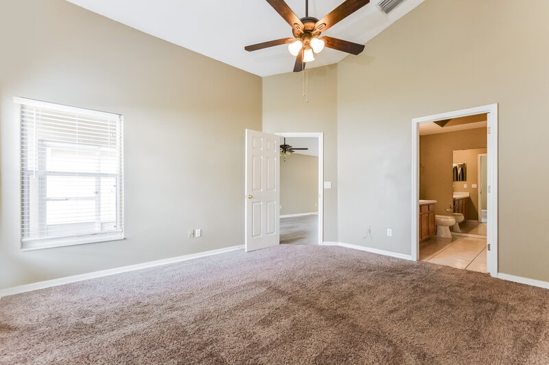 3,620/Mo, 2113 Carpathian Dr Apopka, FL 32712 Main Bedroom View 2
